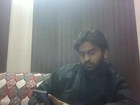 Snapshot of indihotguy chatting on 12-02-25, 10:31 indihotguy online show from 12-02-25, 10:31