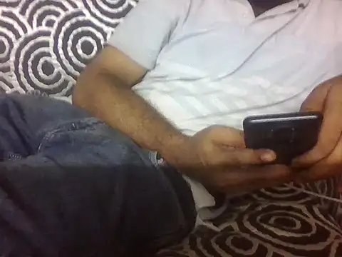 Snapshot of indihotguy chatting on 07-24-26, 01:09 indihotguy online show from 07-24-26, 01:09