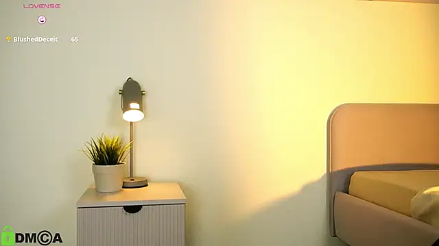 LittleOriana online show from 02-01-25, 10:34