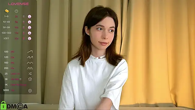 LittleOriana online show from 02-23-25, 09:16