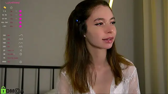 LittleOriana online show from 09-28-25, 02:50