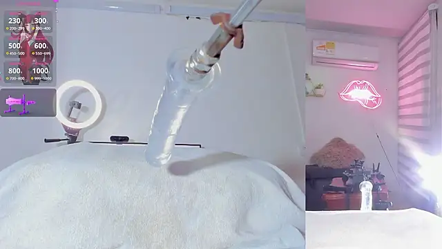 Maria Jones  online show from 03-06-26, 03:25