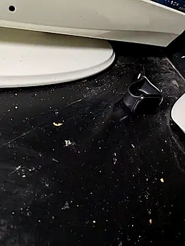 Snapshot of niyack69 chatting on 10-08-25, 10:40 niyack69 online show from 10-08-25, 10:40