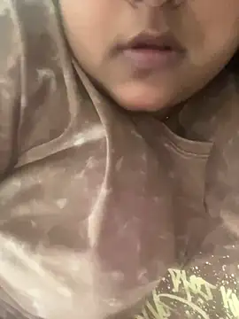 queen pari online show from 02-08-25, 05:50