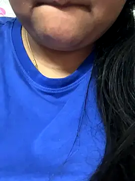 queen pari online show from 12-18-25, 10:05