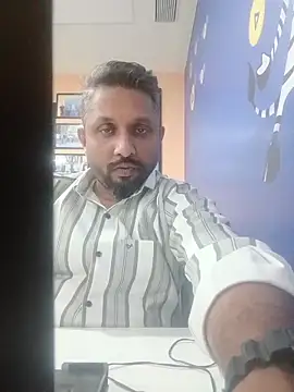 Snapshot of carria_homes chatting on 02-13-26, 01:40 carria homes online show from 02-13-26, 01:40