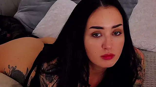 KimKhallifa online show from 03-01-25, 08:02