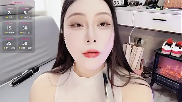 Snapshot of Caicai-a chatting on 02-20-26, 09:21 Caicai-a online show from 02-20-26, 09:21