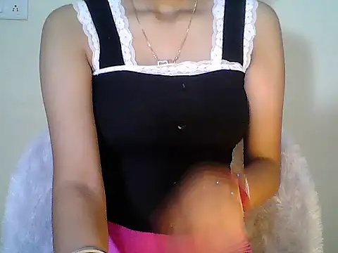 Snapshot of Naughty_Nayra chatting on 09-26-25, 03:05 Naughty Nayra online show from 09-26-25, 03:05