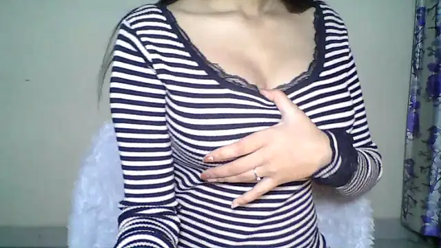 Snapshot of Naughty_Nayra chatting on 11-16-25, 04:01 Naughty Nayra online show from 11-16-25, 04:01