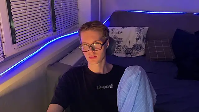 Leonnextdoor online show from 01-07-26, 05:15