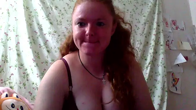 Snapshot of Rae_Jeannie chatting on 06-17-26, 07:33 Rae Jeannie online show from 06-17-26, 07:33