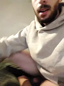 Snapshot of Levi_Latino chatting on 09-16-25, 05:25 Levi Latino online show from 09-16-25, 05:25