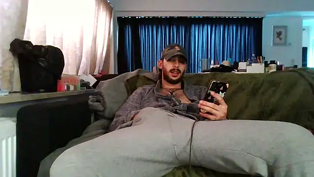 Snapshot of Levi_Latino chatting on 10-11-25, 11:09 Levi Latino online show from 10-11-25, 11:09