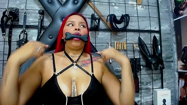 Snapshot of Alana_Roth chatting on 02-23-26, 06:49 Alana Roth online show from 02-23-26, 06:49