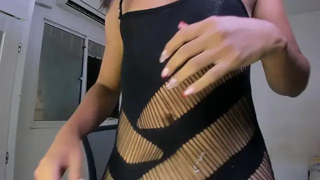 Snapshot of Miss_noah18 chatting on 03-08-25, 10:02 Miss noah18 online show from 03-08-25, 10:02