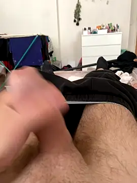 Snapshot of tomasek28 chatting on 09-27-25, 12:54 tomasek28 online show from 09-27-25, 12:54