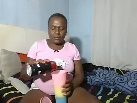 ThamiXX online show from 01-15-25, 08:58