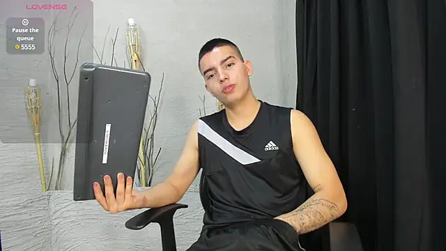 MarcoVitto online show from 01-10-25, 04:33