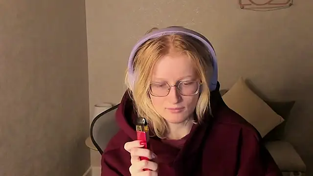 ElizabethHarpper online show from 11-25-25, 01:05