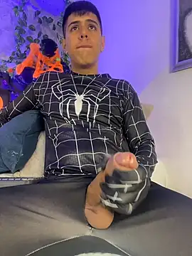 Snapshot of Angel_Khouri chatting on 10-31-25, 03:51 Angel Khouri online show from 10-31-25, 03:51