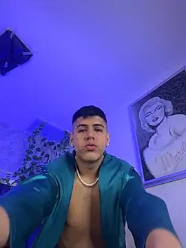 Snapshot of Angel_Khouri chatting on 11-08-25, 03:39 Angel Khouri online show from 11-08-25, 03:39