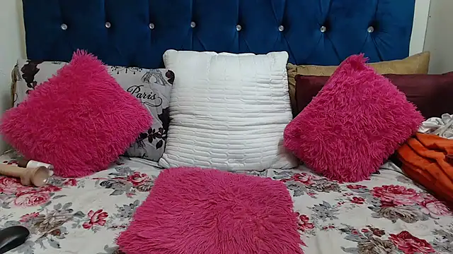 SexyLadyBoosxx online show from 02-07-26, 12:58