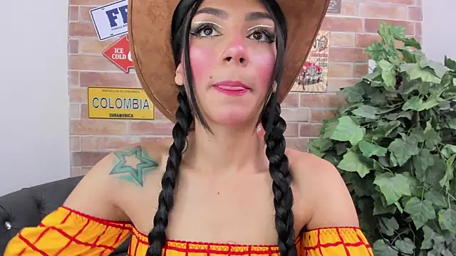 miss   evangeline online show from 10-30-25, 02:35