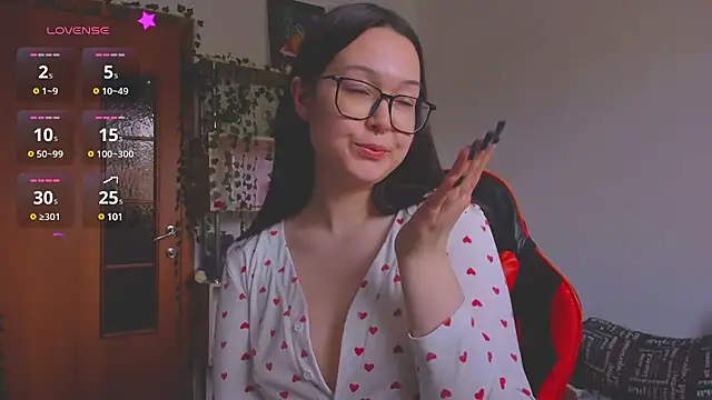 Snapshot of kittenrisha chatting on 02-22-25, 10:18 kittenrisha online show from 02-22-25, 10:18