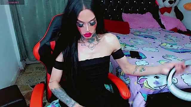 Alextwink online show from 11-19-25, 06:30