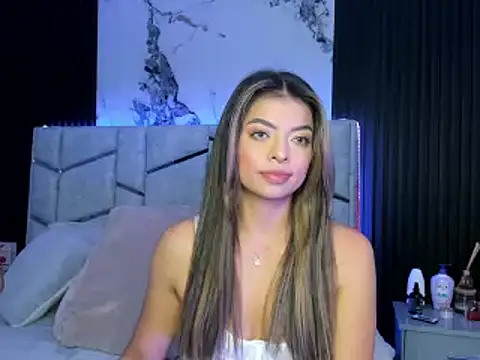 daniiphoeniixx online show from 02-24-25, 07:19