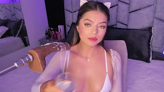 daniiphoeniixx online show from 03-06-25, 10:36