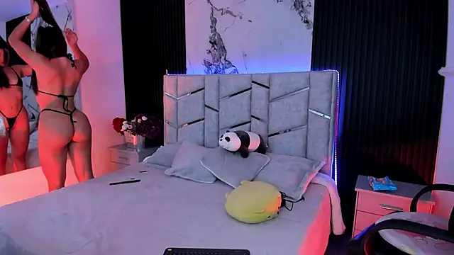 daniiphoeniixx online show from 10-07-25, 07:44