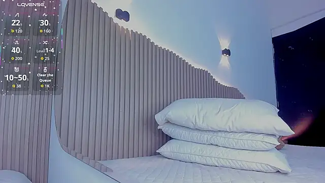 Annie kurt  online show from 01-14-26, 01:22