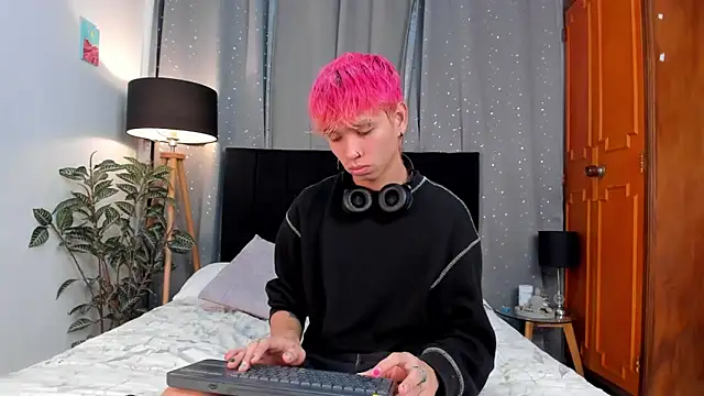 Brian-Ausslos online show from 03-17-25, 05:01