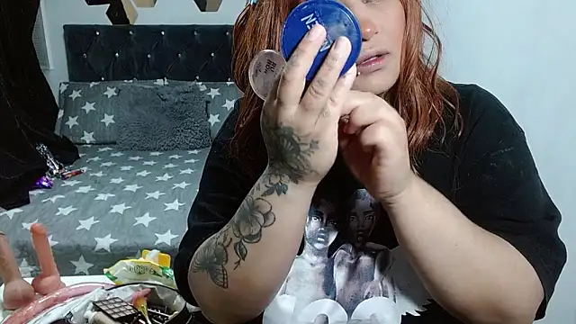 Snapshot of brittanysexhot chatting on 10-31-25, 02:40 brittanysexhot online show from 10-31-25, 02:40