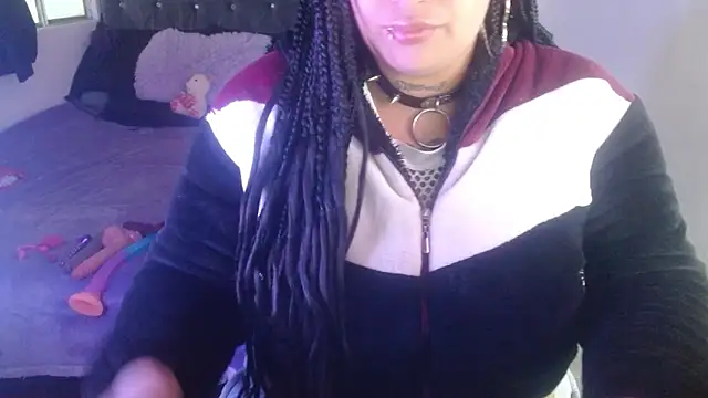 Snapshot of brittanysexhot chatting on 02-12-26, 12:55 brittanysexhot online show from 02-12-26, 12:55