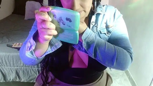 Snapshot of brittanysexhot chatting on 02-13-26, 07:32 brittanysexhot online show from 02-13-26, 07:32