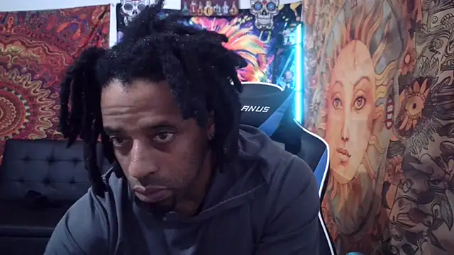 Snapshot of Coco-Licious chatting on 01-09-25, 02:51 Coco-Licious online show from 01-09-25, 02:51