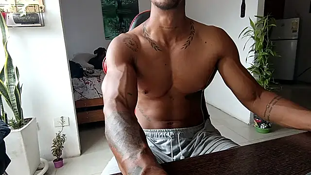 Adam Valenciia online show from 04-08-26, 04:40