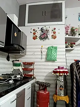 Snapshot of Best-Couple chatting on 01-13-26, 03:45 Best-Couple online show from 01-13-26, 03:45