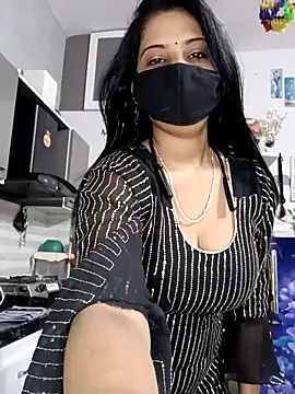 Snapshot of Best-Couple chatting on 02-01-26, 03:16 Best-Couple online show from 02-01-26, 03:16