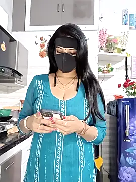 Snapshot of Best-Couple chatting on 03-27-26, 03:34 Best-Couple online show from 03-27-26, 03:34