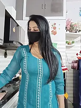 Snapshot of Best-Couple chatting on 07-13-26, 01:41 Best-Couple online show from 07-13-26, 01:41