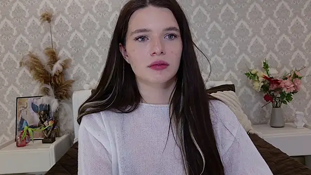 Nellie Medina online show from 03-15-25, 01:41