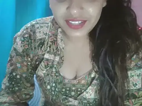 Hot-shanvi online show from 03-09-25, 11:25