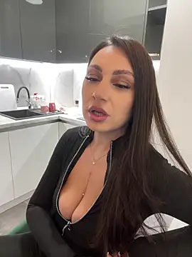 claraxjoyy online show from 01-18-25, 04:37