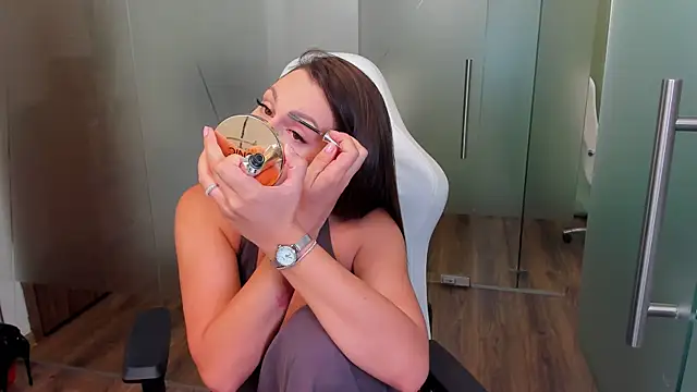 claraxjoyy online show from 06-11-26, 03:37
