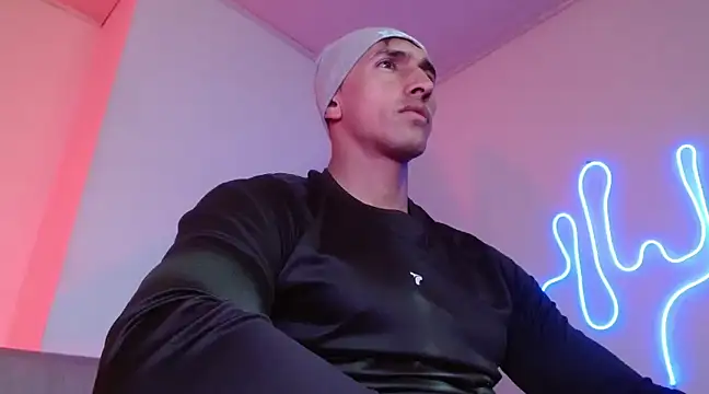 Snapshot of Joylopez_fit chatting on 01-20-25, 02:25 Joylopez fit online show from 01-20-25, 02:25