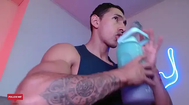 Snapshot of Joylopez_fit chatting on 01-28-25, 02:53 Joylopez fit online show from 01-28-25, 02:53